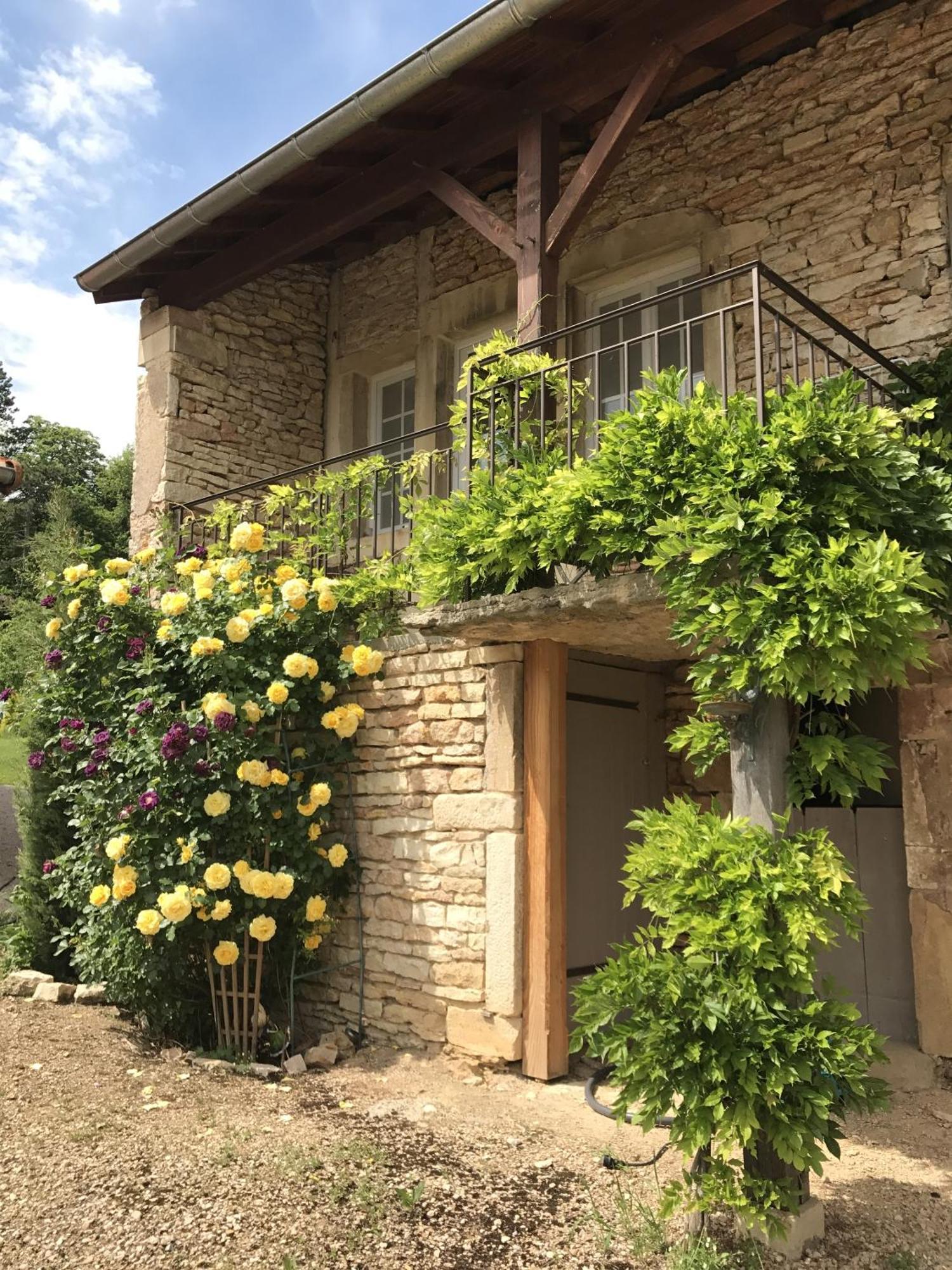 Gites L'Art D'Une Pause Champagny-sous-Uxelles Exterior foto